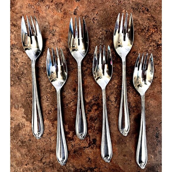 Lenox  Dinner Forks 18/10 Stainless Steel  Excellent Set 6   (2 Sets in Stock) - Picture 1 of 8